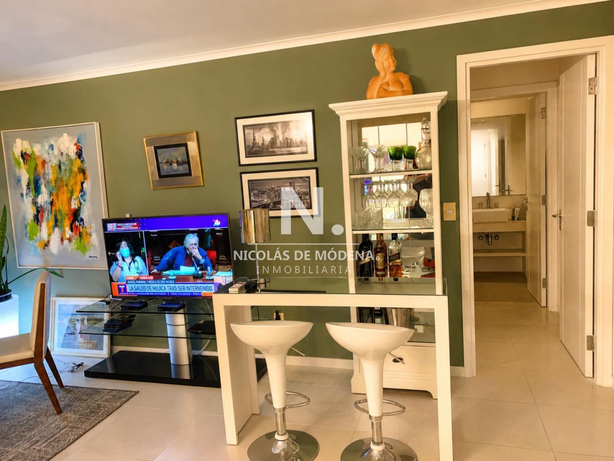 Foto de Penthouse Exclusivo en Zona Premium: Amplio Living Comedor, 2 Baños, imagen 4