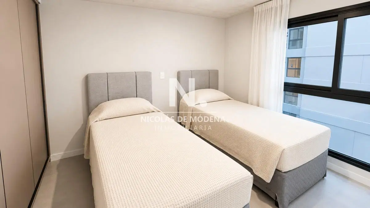 Apartamento en venta de 2 dormitorios en Playa Brava Punta del Este 5