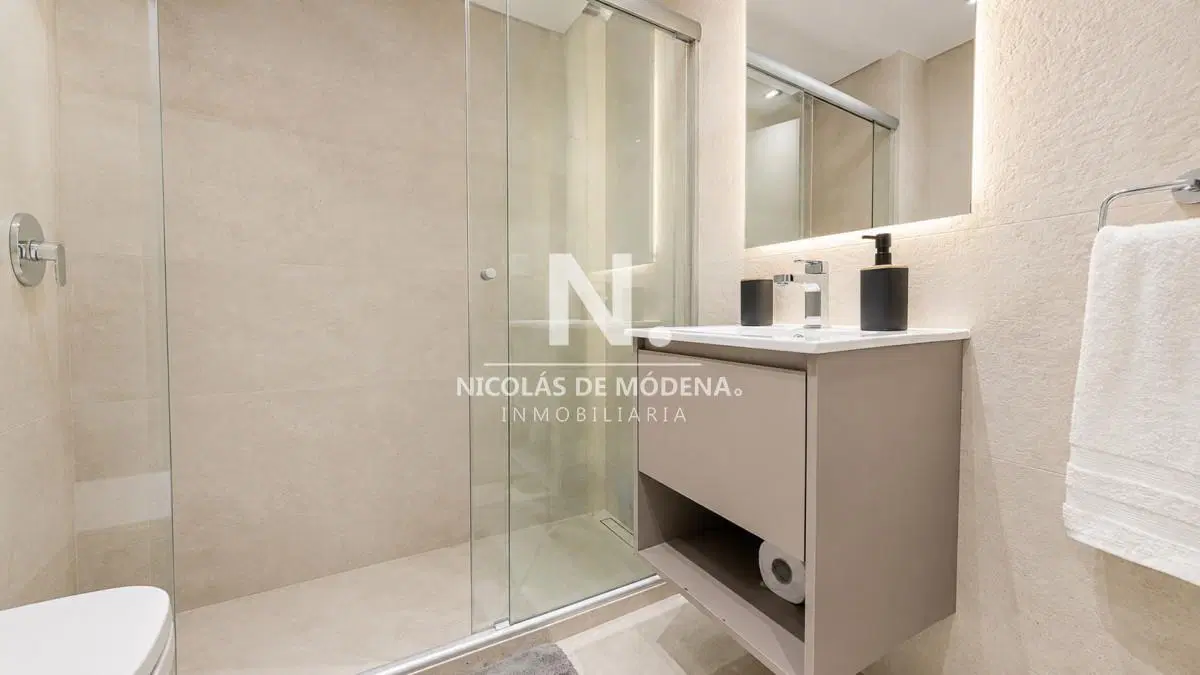 Apartamento en venta de 2 dormitorios en Playa Brava Punta del Este 4