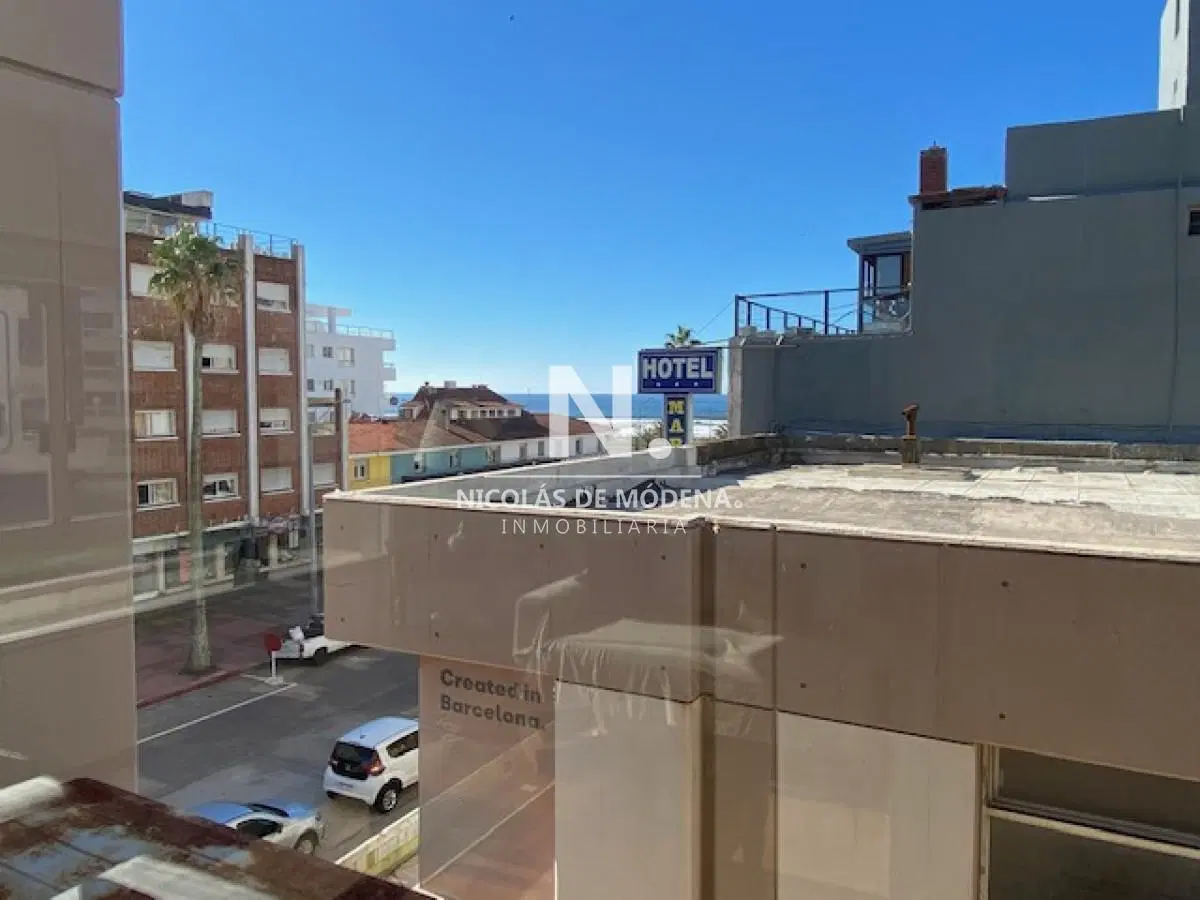 En venta apartamento de 2 dormitorios en Península, Punta del Este 8