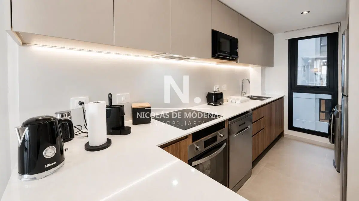 Apartamento en venta de 2 dormitorios en Playa Brava Punta del Este 2