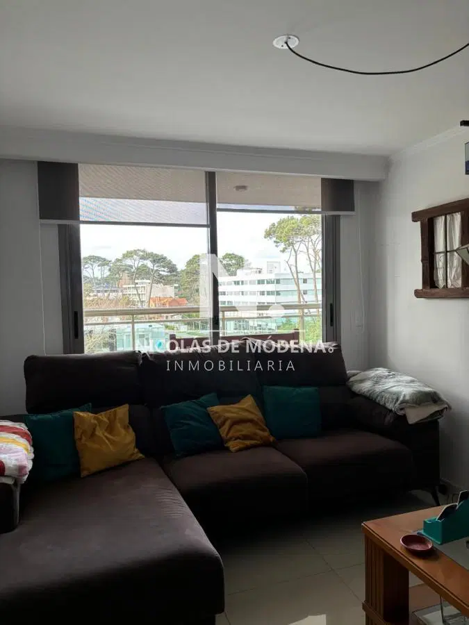 Apartamento en venta en excelente ubicacion, 2 dormitorios prox a Punta Shippong 8