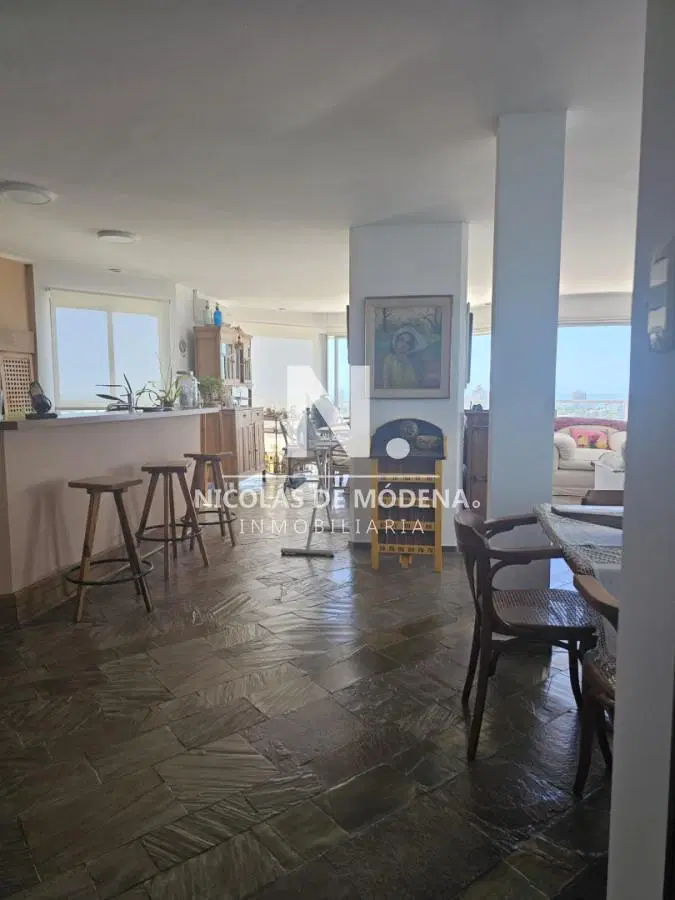 Vende departamento Penthouse de 4 dormitorios en Punta del Este 4