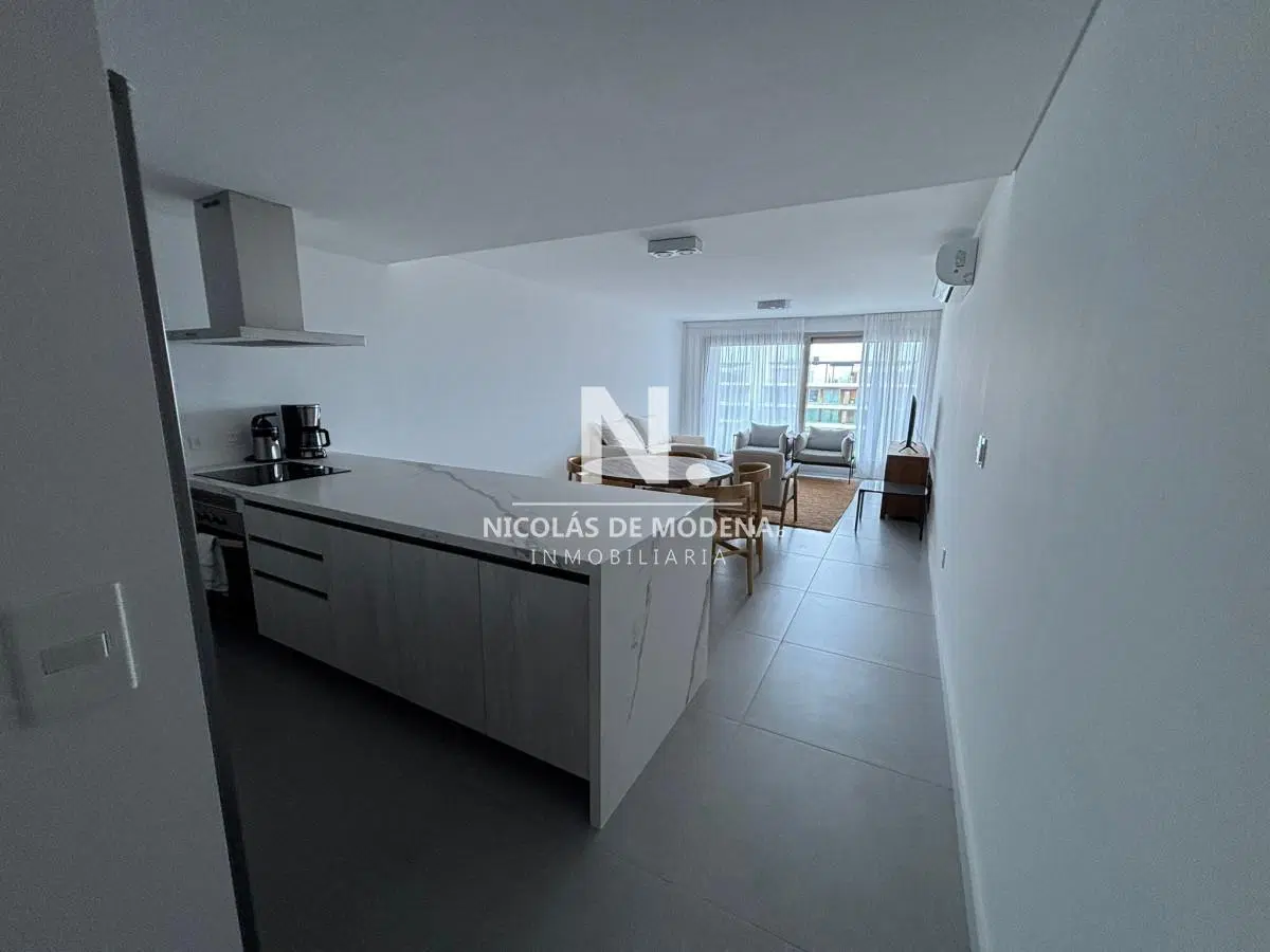 Vende apartamento en Manantiales frente al mar de 2 dormitorios. 5