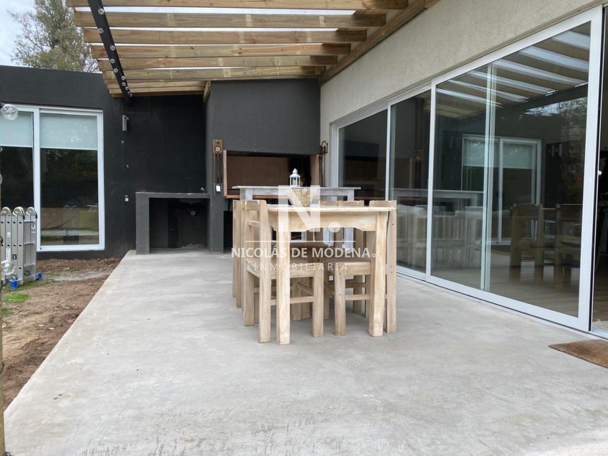 Foto de Vende casa en Balneario Buenos Aires, imagen 2