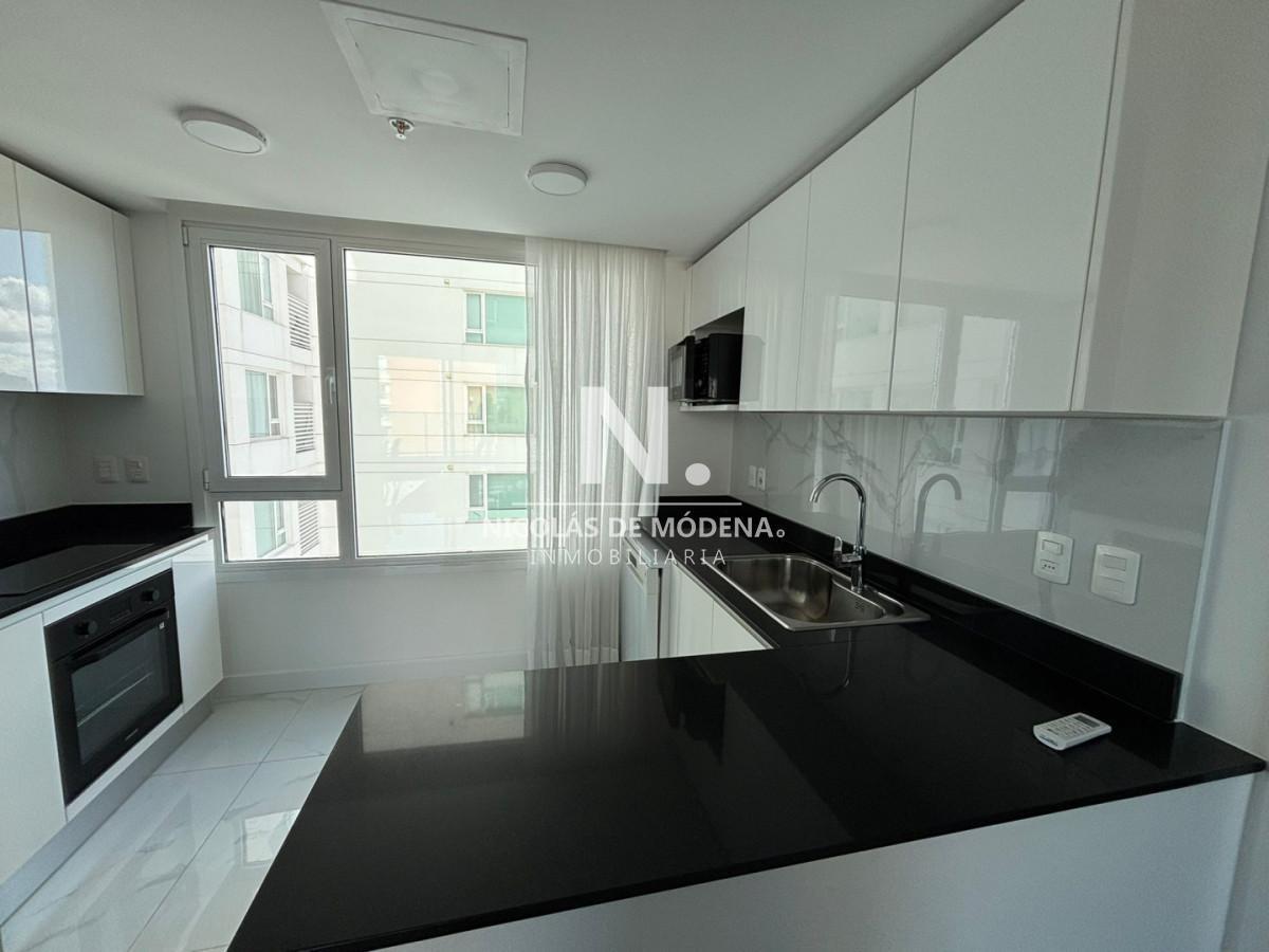 Foto de Apartamento de dos dormitorios full amenities en torre de categoría en venta, imagen 3