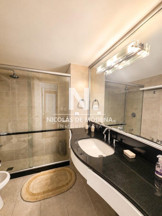 Foto de Vende apartamento de 3 dormitorios, con vista al mar en Edificio, imagen 1