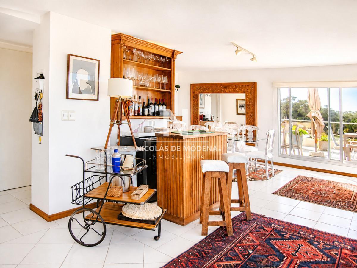 Foto de Expectacular apartamento en venta frente al mar, Playa Brava, 4, imagen 5