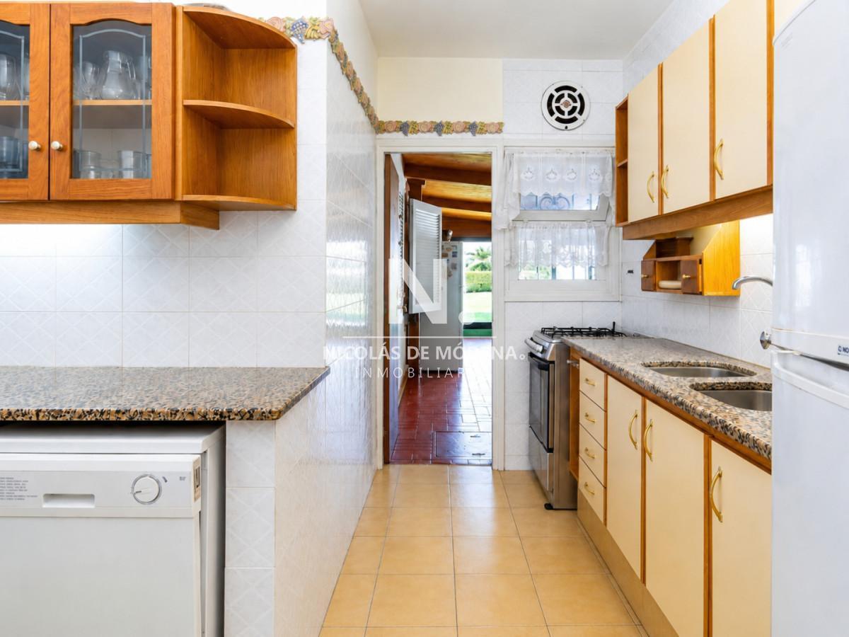 Foto de Casa de una planta en venta - Parada 11 de Playa Mansa, Punta del Este, imagen 1