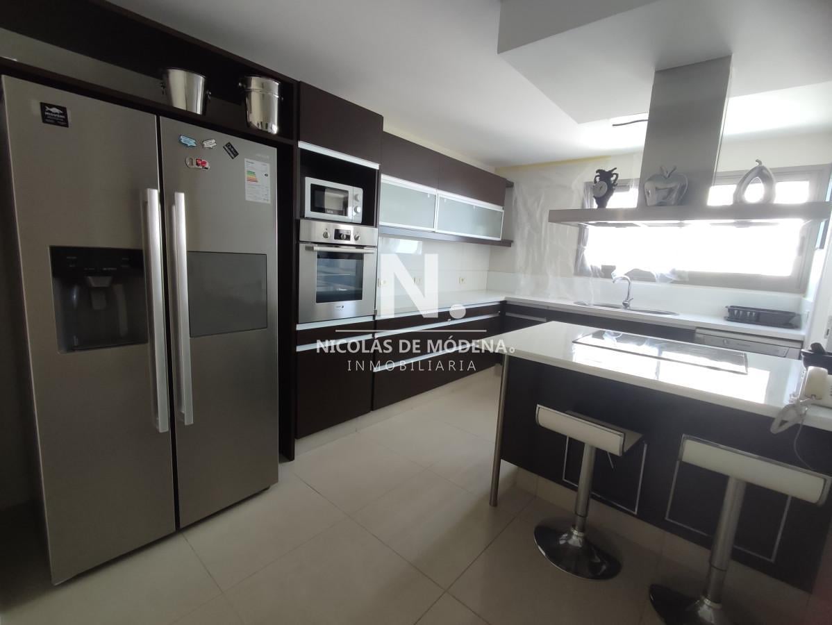 Foto de Apartamento de 3 dormitorios con vista al mar, imagen 2