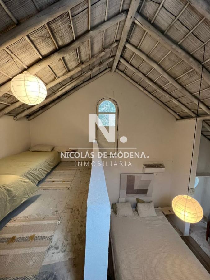 Foto de Amplia casa a la venta en Punta del Este de 6 dormitorios en el Tesoro, imagen 4