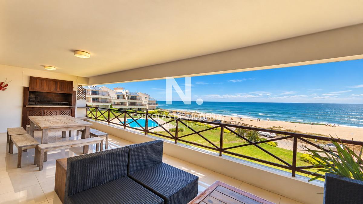 Foto de Apartamento en Alquiler en Manantiales de 4 dormitorios frenhe a Playa, imagen 1