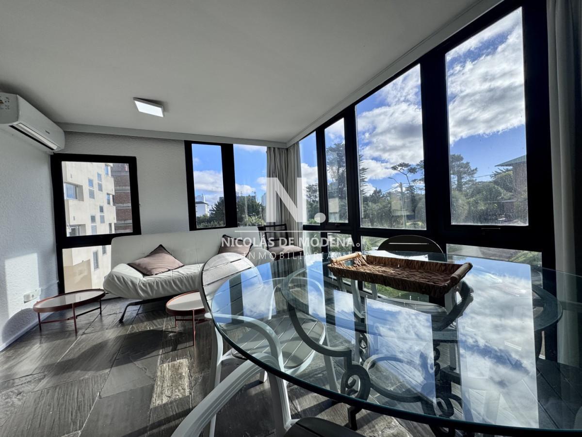 Foto de Apartamento de dos dormitorios en primera línea, Playa Brava, imagen 2