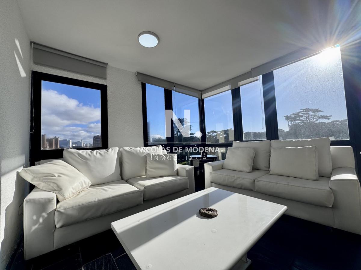 Foto de Apartamento de dos dormitorios en primera línea, Playa Brava, imagen 3