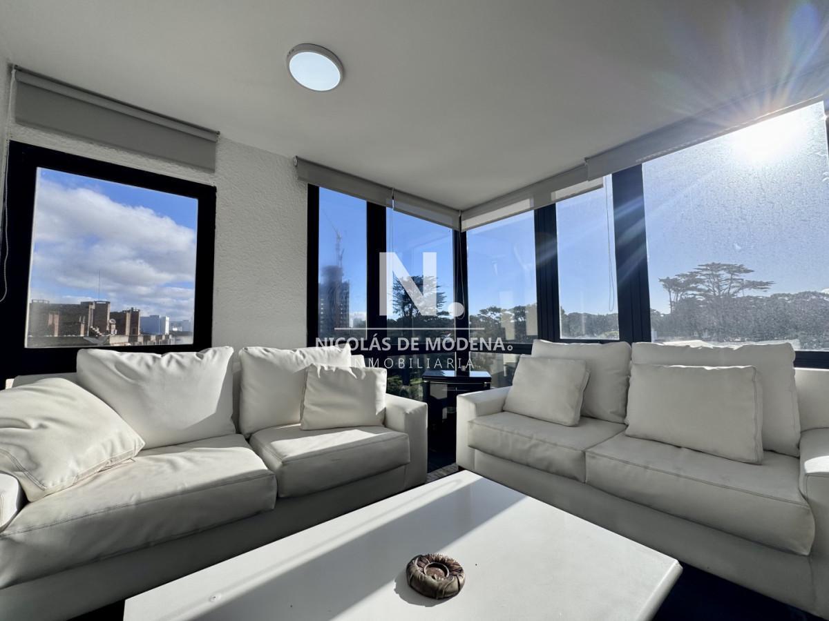 Foto de Apartamento de dos dormitorios en primera línea, Playa Brava, imagen 2