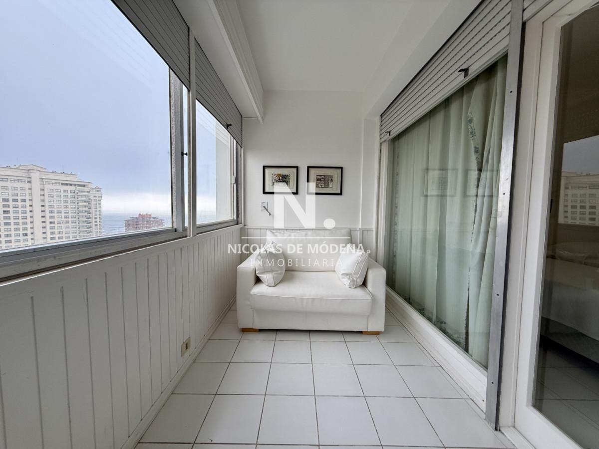 Foto de Apartamento en venta en Edif. Vanguardia Piso 12 hacia Playa Brava de 1, imagen 5