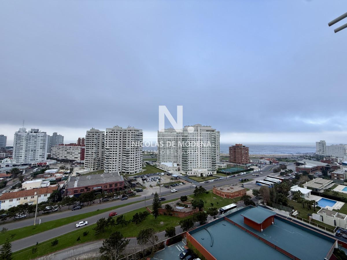 Foto de Apartamento en venta en Edif. Vanguardia Piso 12 hacia Playa Brava de 1, imagen 4