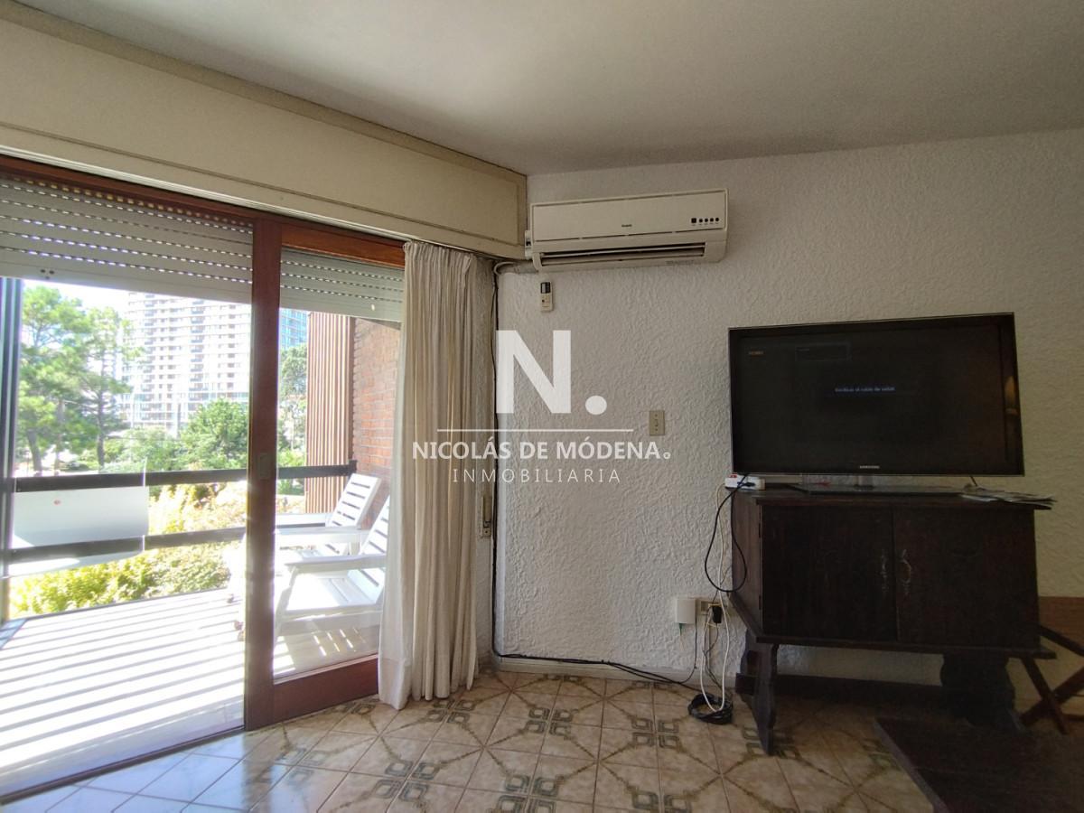 Foto de Departamento de dos dormitorios en venta en Punta del Este, imagen 3