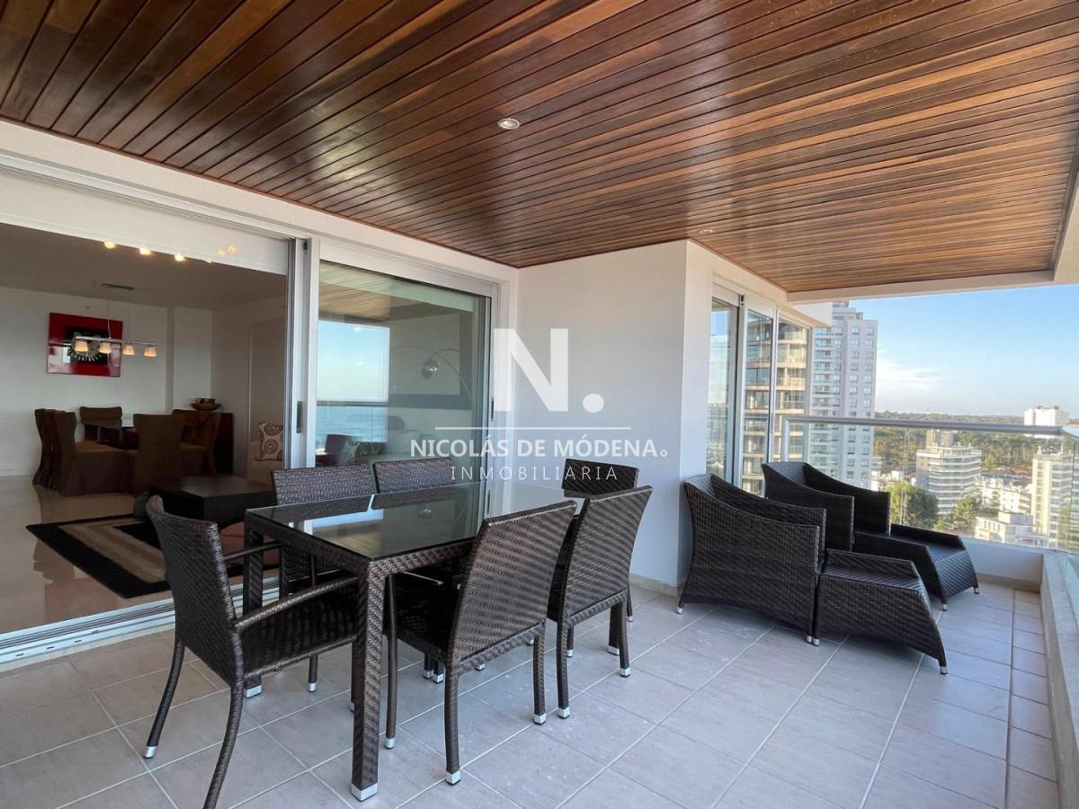 Foto de Apartamento en Punta del Este de 3 dormitorios en venta en PlayaBrava, imagen 4