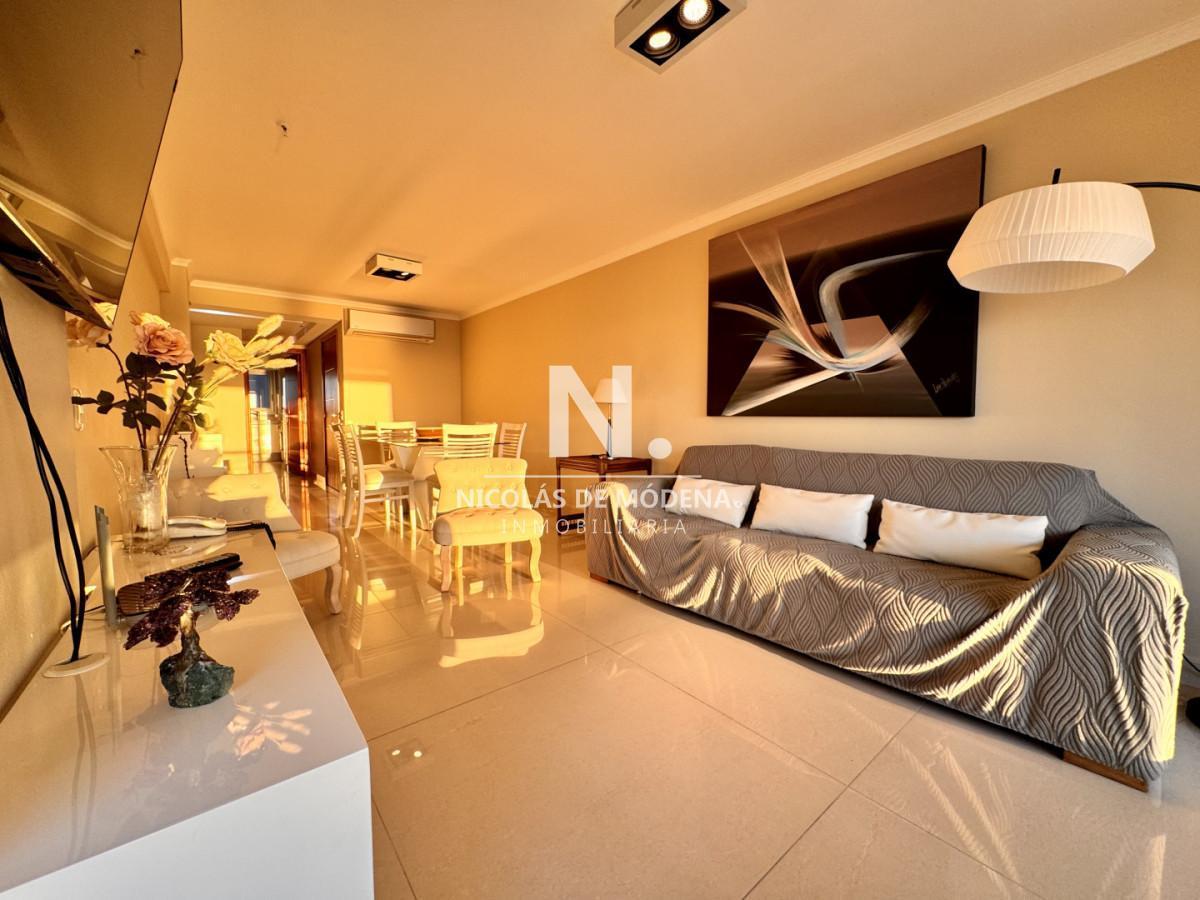 Foto de Apartamento 2 dormitorios. Playa mansa, Punta del Este., imagen 3