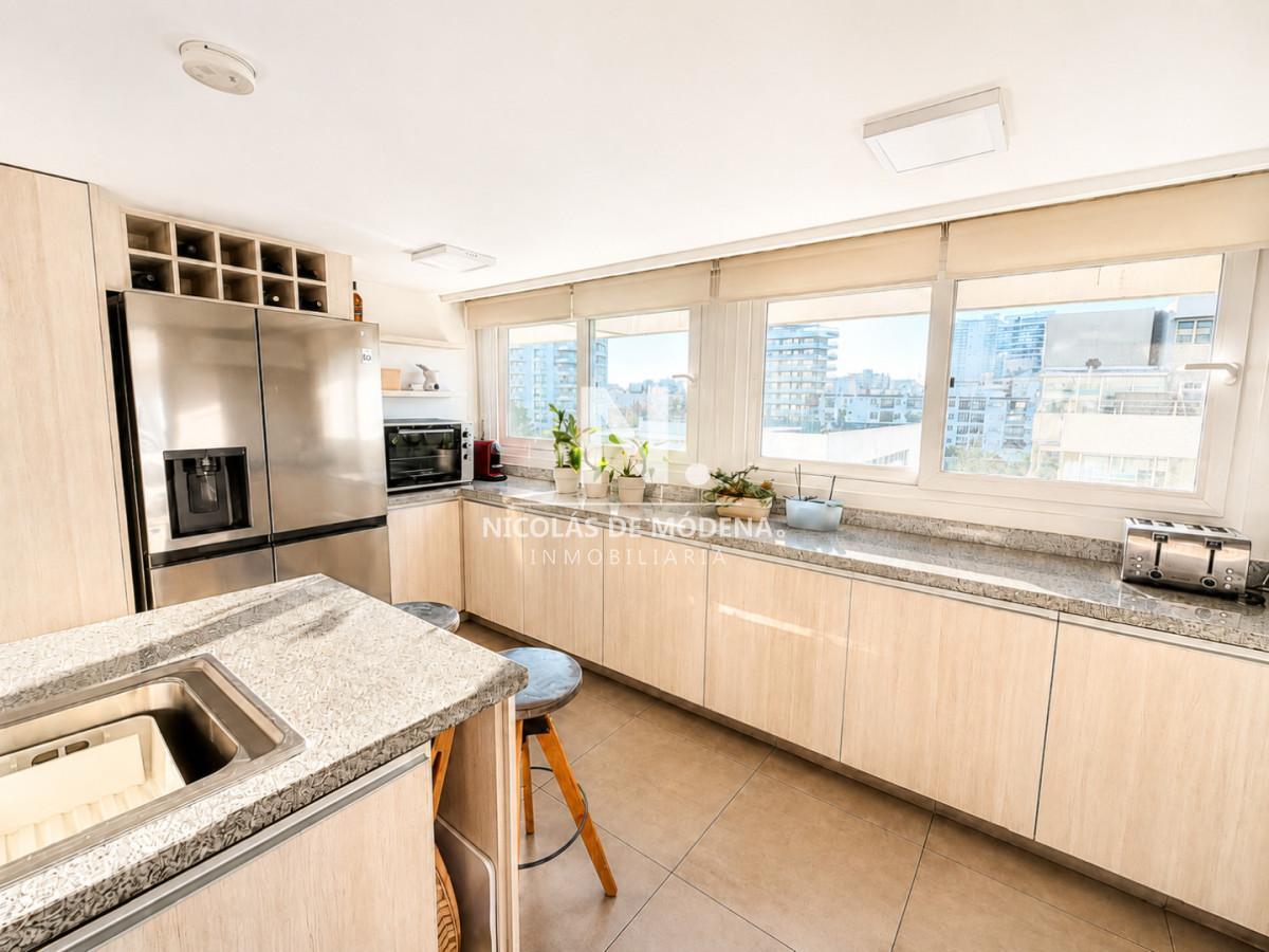 Foto de Apartamento de 3 dormitorios en venta frente a Playa Brava, imagen 4