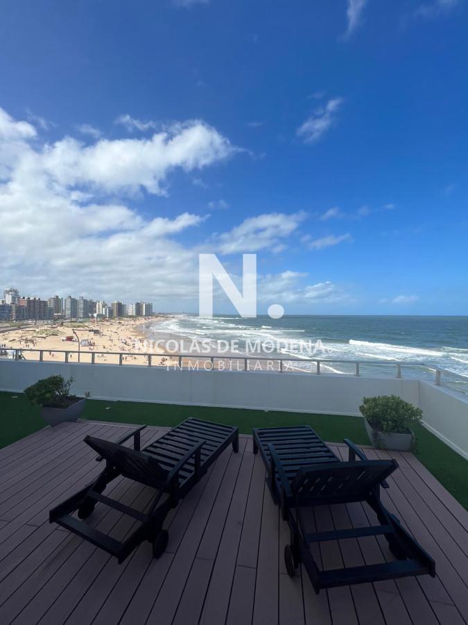 Foto de En venta apartamento en Brava Punta del Este de 3 dormitorios., imagen 2