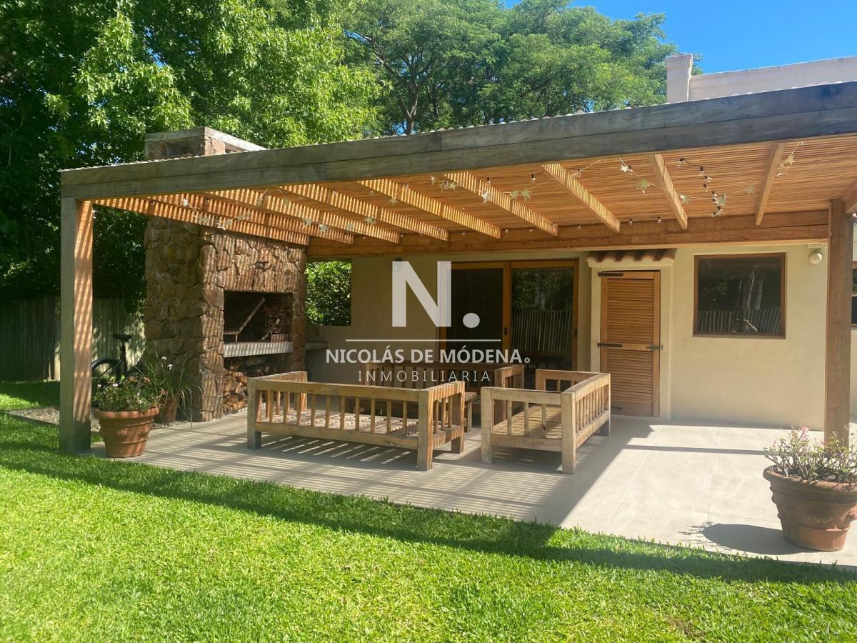 Foto de Casa en Jardines de Córdoba - Punta del Este, imagen 1
