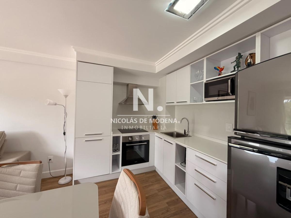 Foto de Apartamento de 1 dormitorio en Venta en Av. Roosevelt , Punta del este, imagen 2