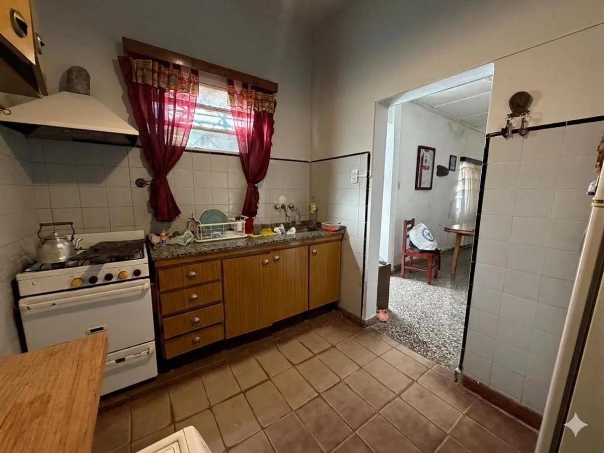 Casa de 85 m² con 2 dormitorios en venta en Valentín Alsina 2
