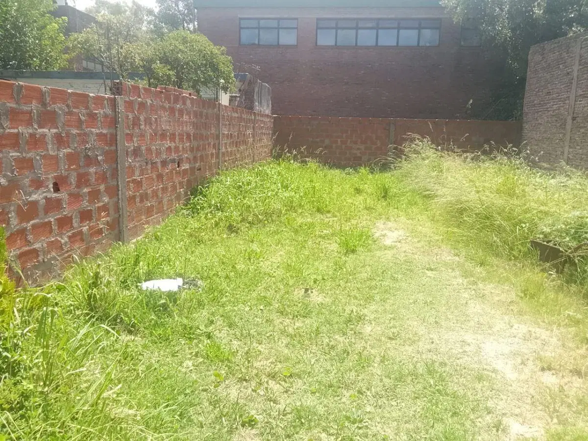 Departamento de 67 m² con 2 entrepisos en alquiler en Valentín Alsina 2