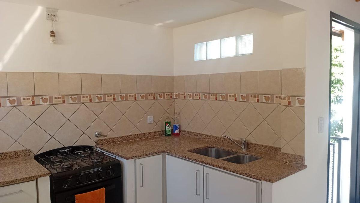 Foto de PH 2 ambientes con Patio, imagen 2
