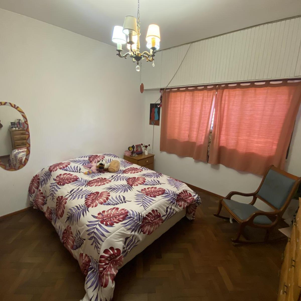Venta Casa de 3 Dorm. en Barrio Arroyito 3