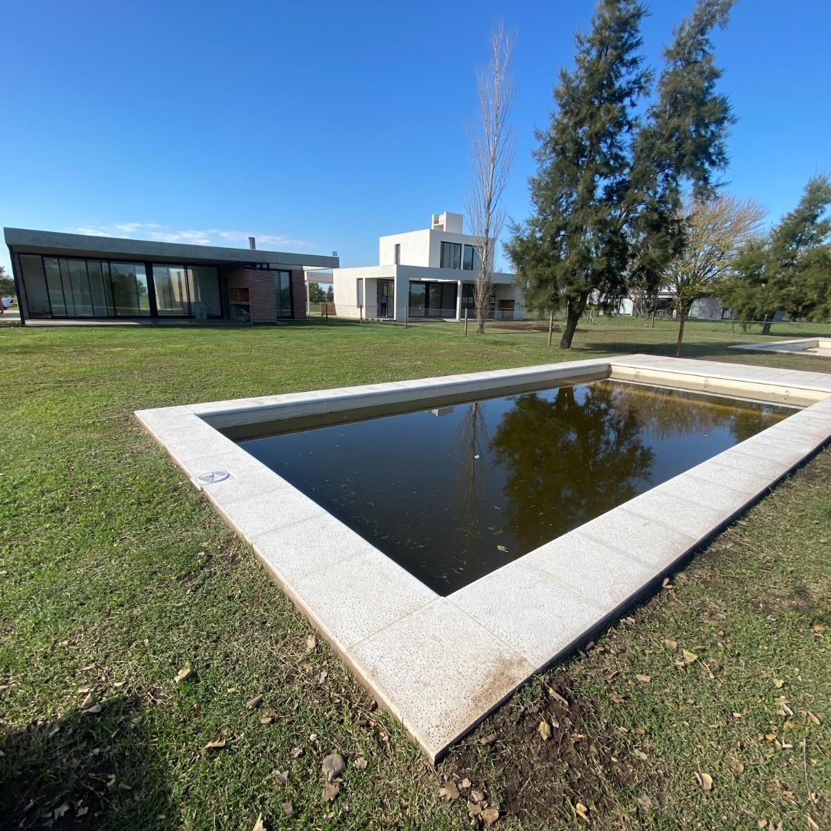 Venta Casa de 3 Dorm. en La Rinconada, Ibarlucea 3