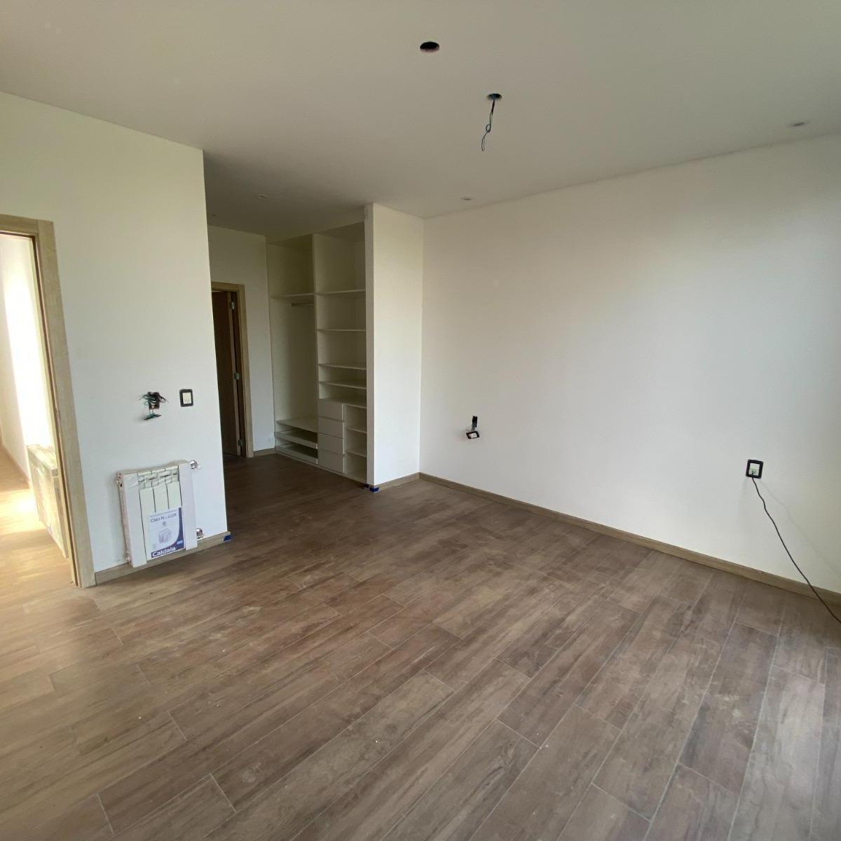 Venta Casa de 3 Dorm. en La Rinconada, Ibarlucea 2