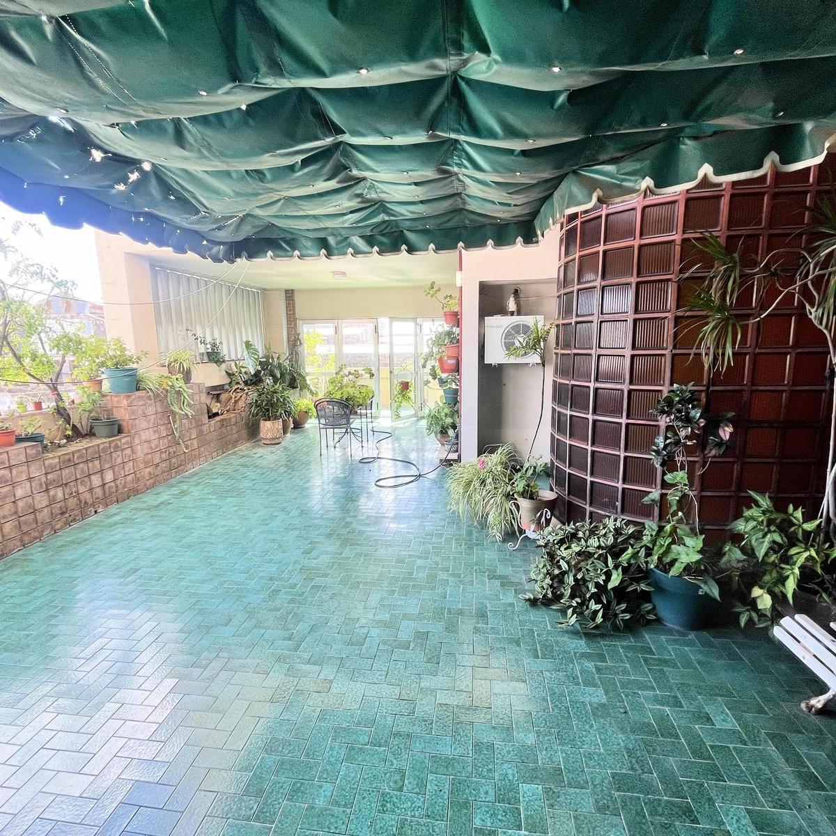 Venta Casa en Primer Piso Quincho Completo con Pileta en Terraza Apto Crédito en Zona Sur 3