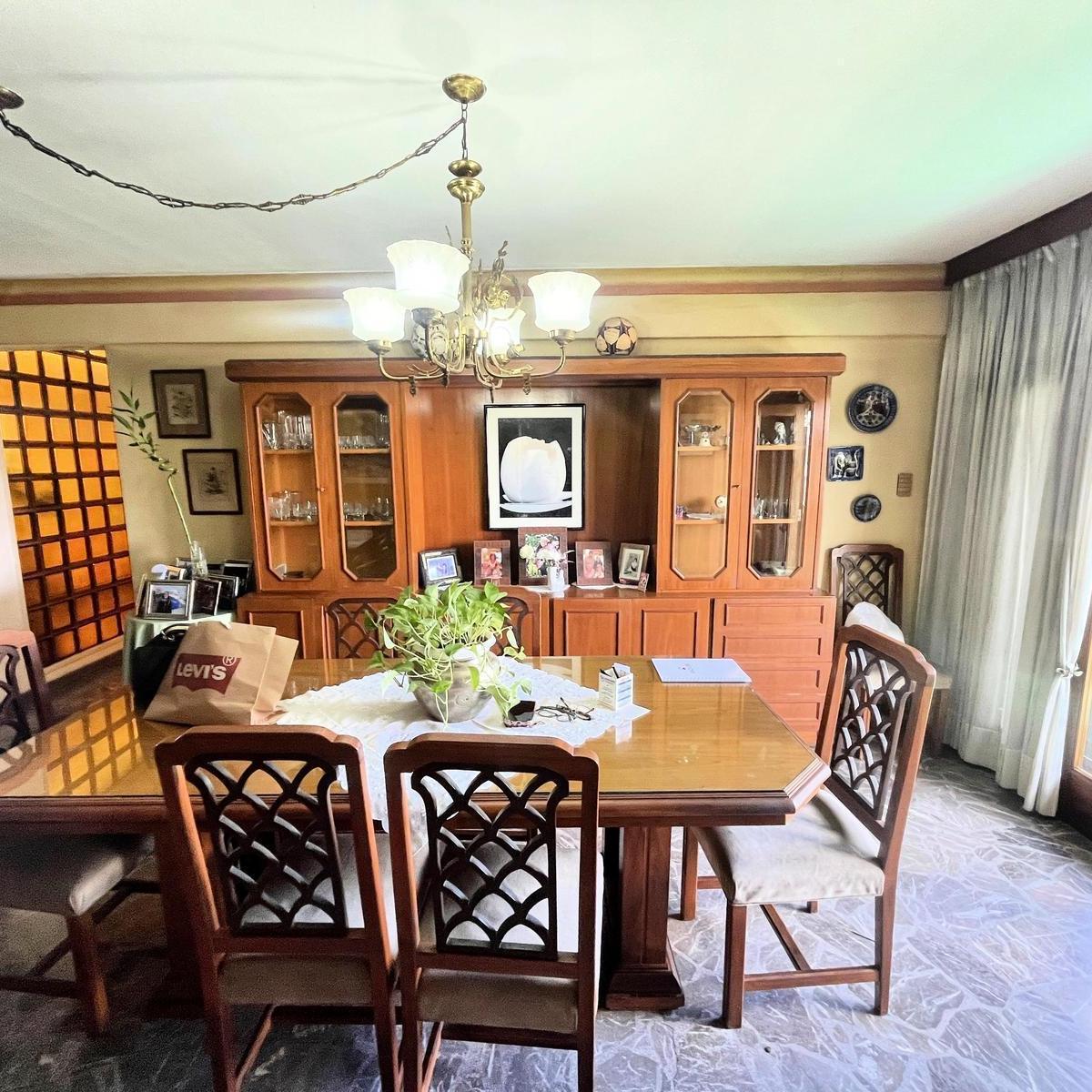 Venta Casa en Primer Piso Quincho Completo con Pileta en Terraza Apto Crédito en Zona Sur 1