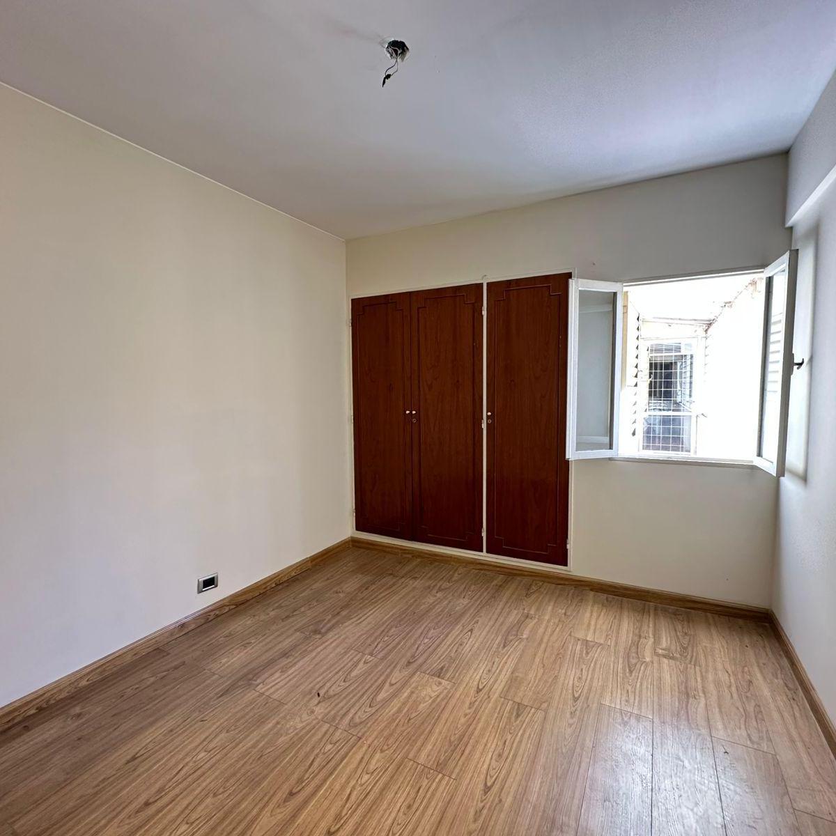 Venta Departamento Piso Exclusivo de 3 Dorm. Apto Crédito en Zona Centro 3