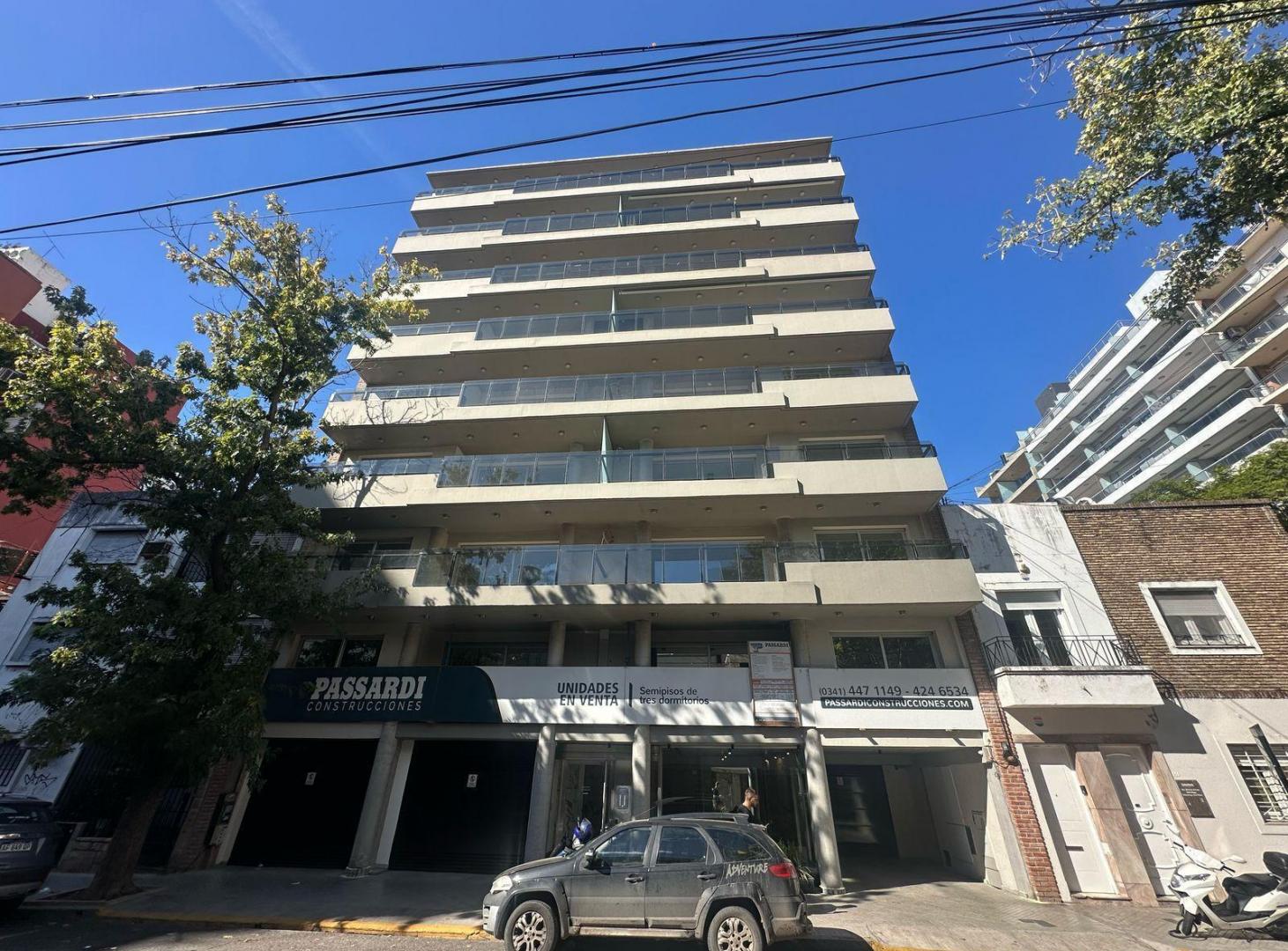 Venta departamento de 3 dormitorios en zona Centro/Río