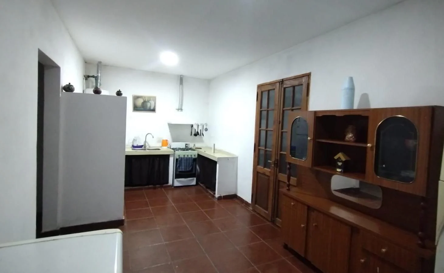 Venta casa de 1 dormitorio, pileta y cochera, Pueblo Esther