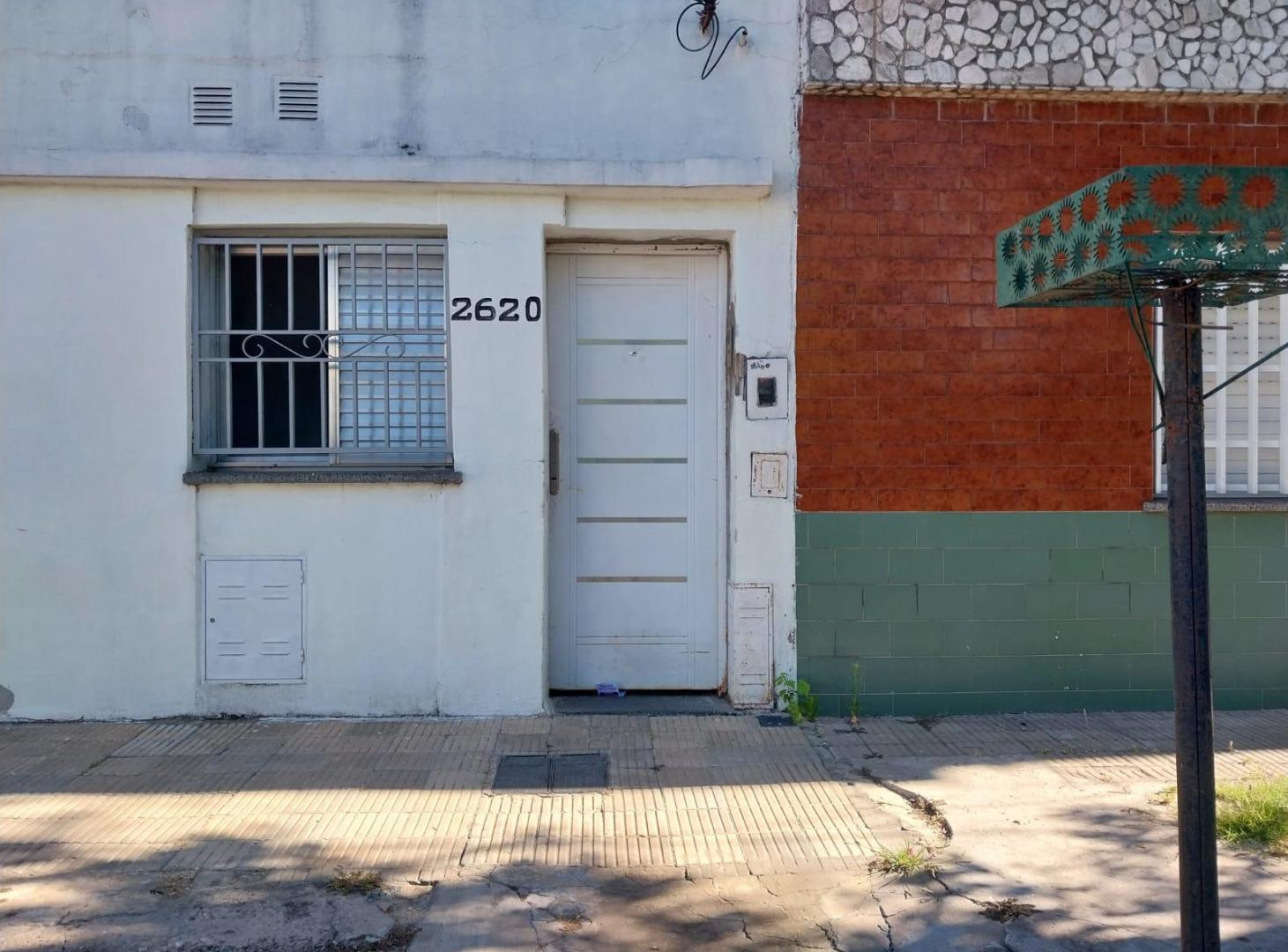 Venta casa a reciclar de 2 dormitorios barrio Alvear, zona Sur, Rosario