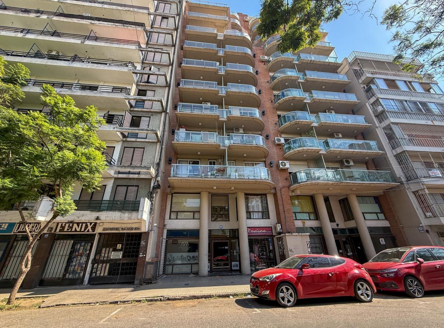 Venta departamento 1 dormitorio con balcón zona Centro, Rosario