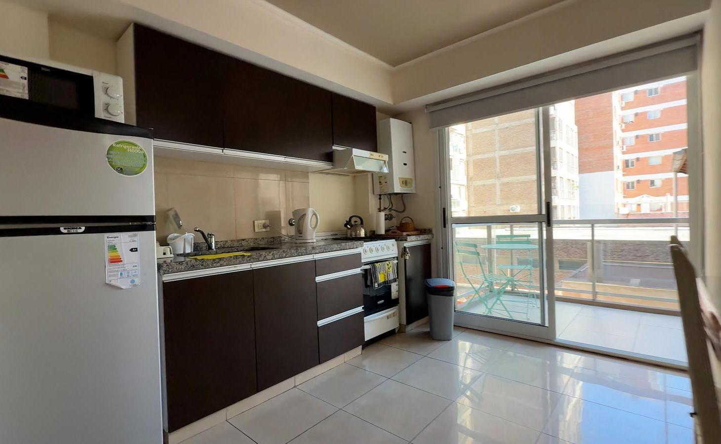 Venta departamento 1 dormitorio con balcón zona Centro, Rosario