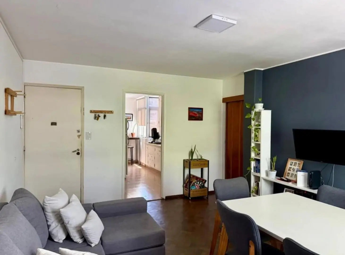 Venta departamento 2 dormitorios + terraza de uso exclusivo zona Centro Rosario 4