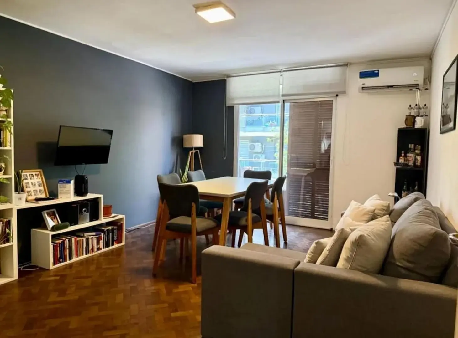 Venta departamento 2 dormitorios + terraza de uso exclusivo zona Centro Rosario 1