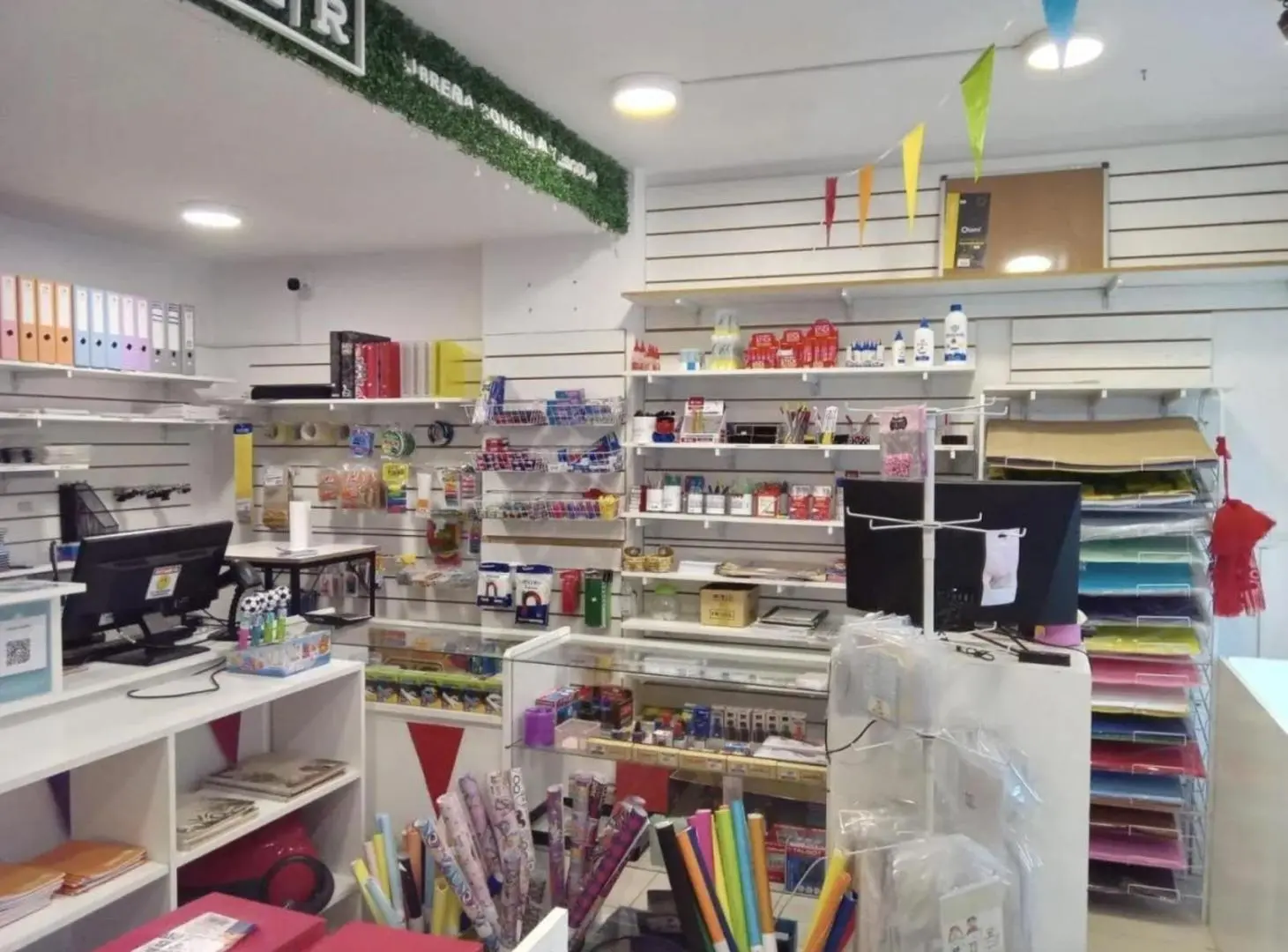 Venta local comercial al frente  barrio Martin, Rosario 5