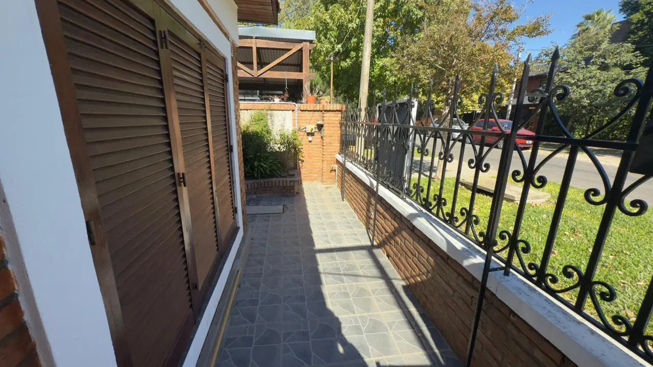 Venta casa+ quincho/loft con pileta y cochera barrio Santa Rita, Granadero Baigorria 5
