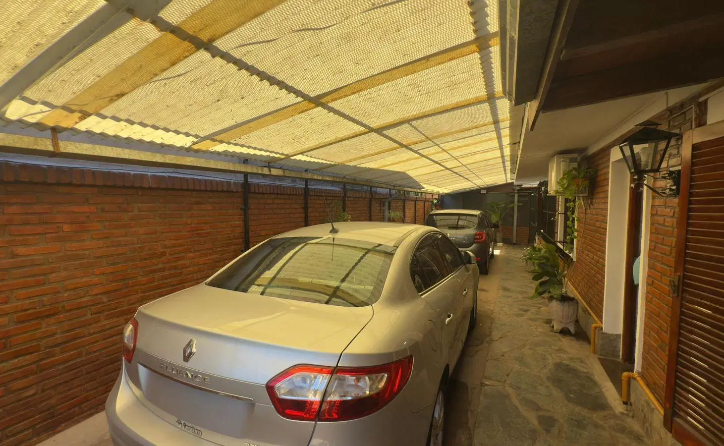 Venta casa+ quincho/loft con pileta y cochera barrio Santa Rita, Granadero Baigorria 4
