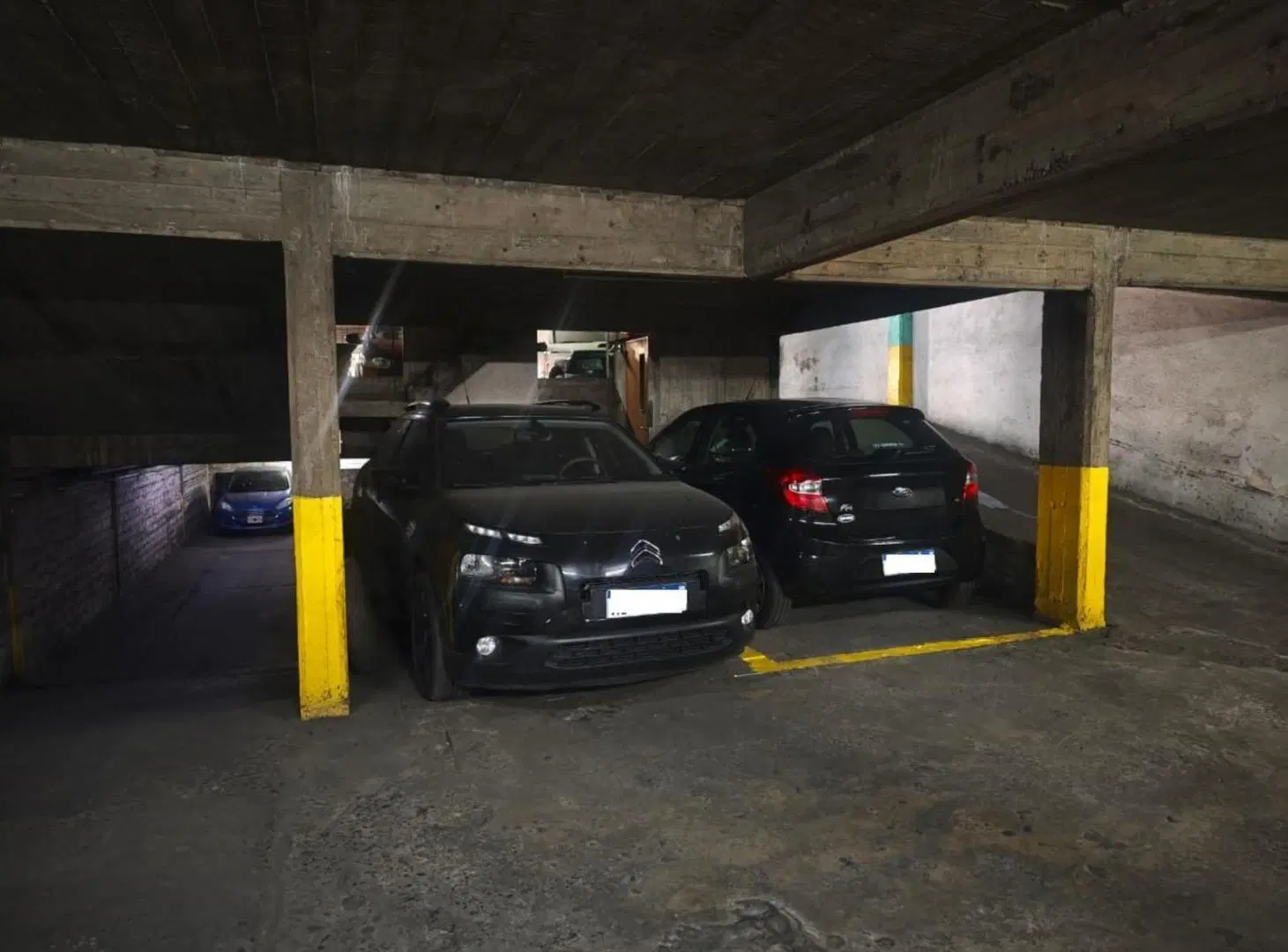 Venta cochera planta baja barrio zona Centro 3