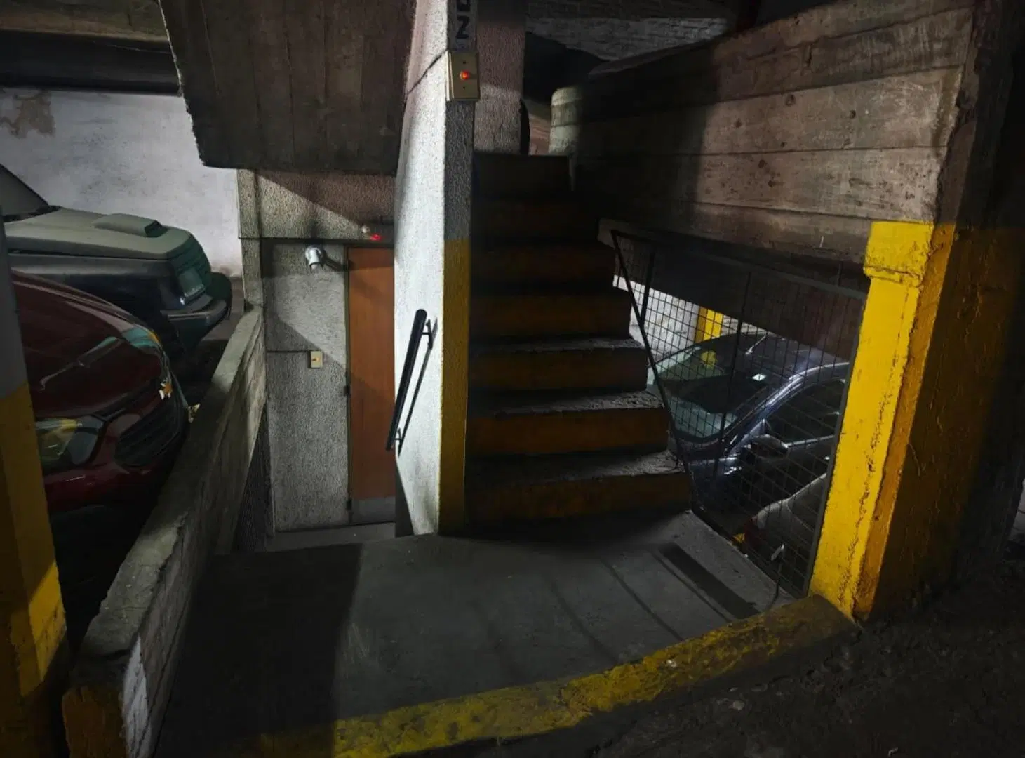 Venta cochera planta baja barrio zona Centro 1