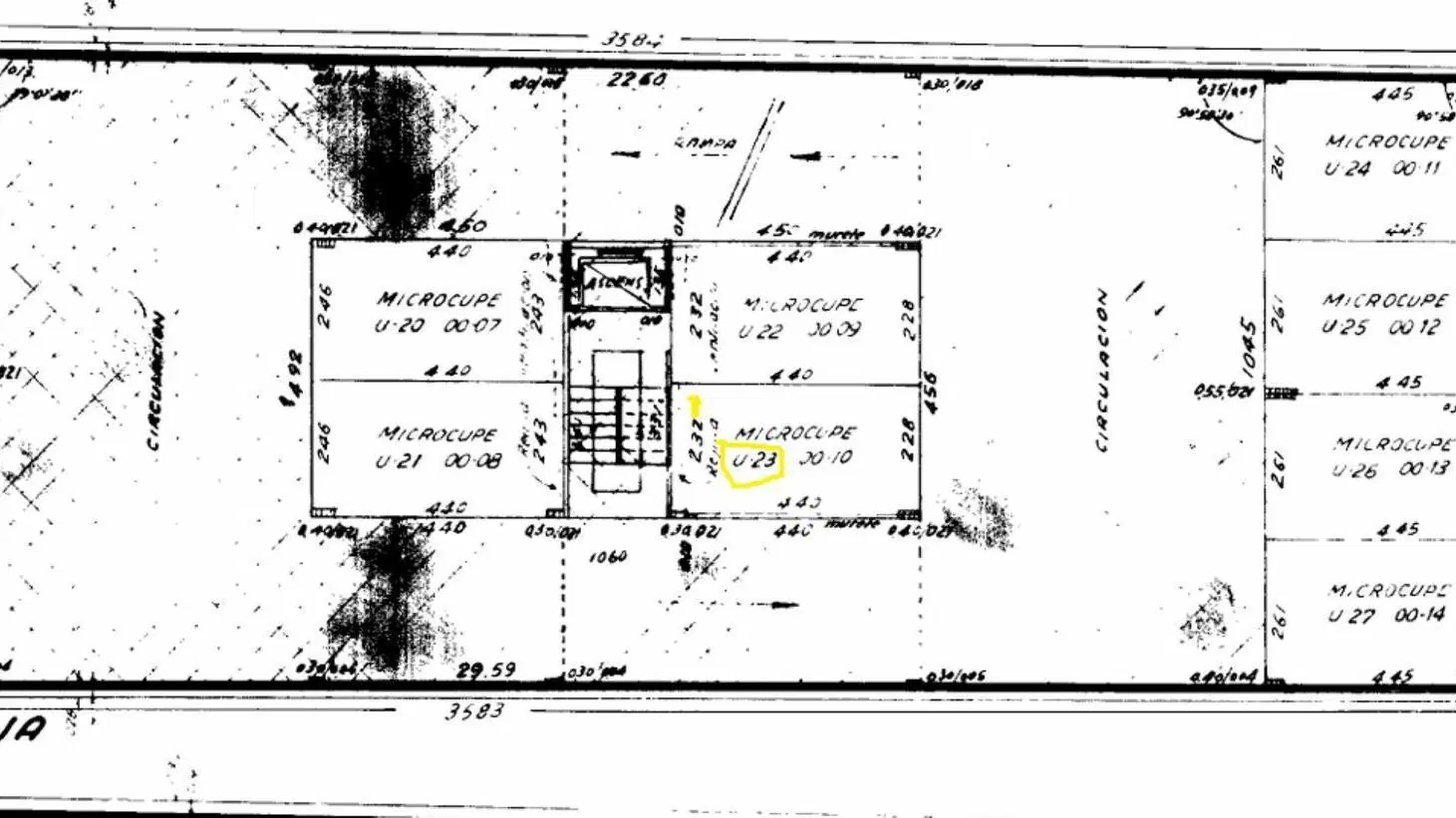 Venta cochera planta baja barrio zona Centro 4